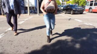 Perridotspalmtree underboob public walk