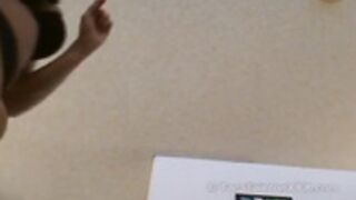 Tara Tainton- Shrinks You