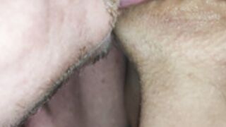 lamiendo el coño de magda