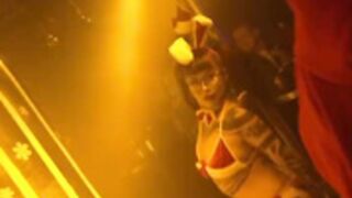 Twitter Mia, Badass (Short Video)