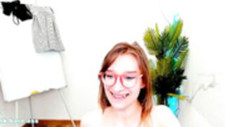 kali_coy 220425 full naked dance (back view), bare ass