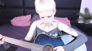 MurrayLA 29.05.22 plays Marilyn Manson