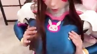 Dva Cosplay