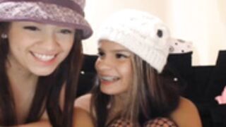 2014-09-08 Cherrysexx & Catybluee Dildo Sex