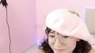 Little_Effy18 Pink Lingerie Singing in Spanish