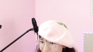 Little_Effy18 Pink Lingerie Singing in Spanish