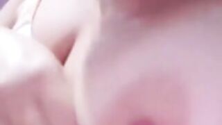 Mily lopes Buzzcast Tit Flash