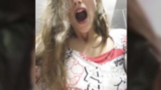 meddybond cum squirt in public toilet 2022_03_28