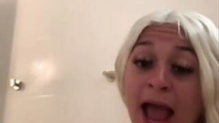 Queen rose rip-off shower