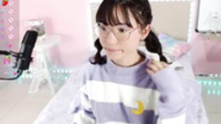 Little_Effy18 Beach Necklace Twerk A Thon Lick Toes