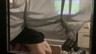 Mon pote baise la voisine