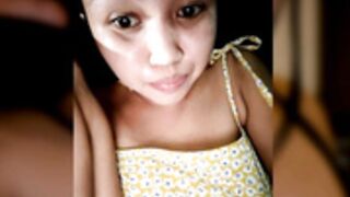 bella_nasty 220417 two great and funny piss blasts