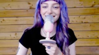 Lit1le_Kitty_ cute singing 20220624