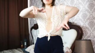 sonya_vogue__2022-06-25_10-37 tits flash