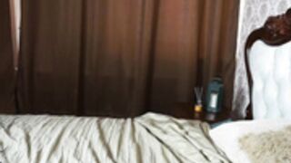 sonya_vogue__2022-06-25_10-37 tits flash