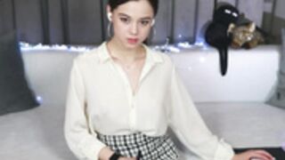 Taan 220623 1815 Lush-NiceOutfit