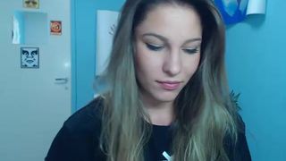 amazingbluesky 2016-11-17 yoga pants / ass flash