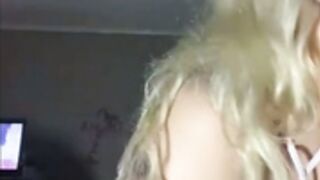 These twins are strippers and on peeks they don’t show