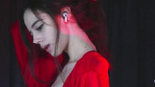 Taan 220626 0025 Lush-Striptease