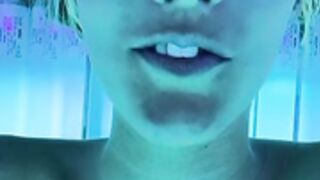Only fans girl in tanning bed
