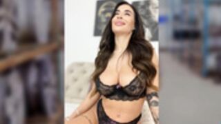 Reyna Gomez Free Chat