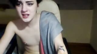 skinny girl with mosquito bite tits webcam