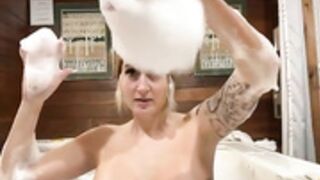 R@¶√n€l jacuzzi