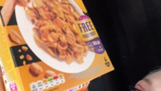charlotte_99xx loves a mouthful of nuts