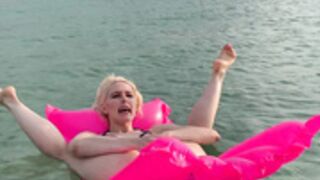Freebies AnnaDelos water fingering