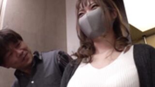 Beautiful Japanese girl gets cumblasted on her debut