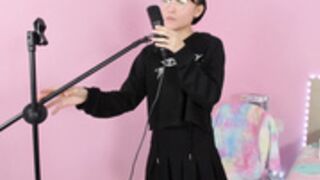 Little_Effy18 Super Cool Singing Crazy Dance