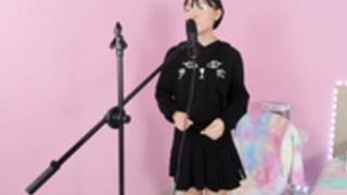 Little_Effy18 Super Cool Singing Crazy Dance