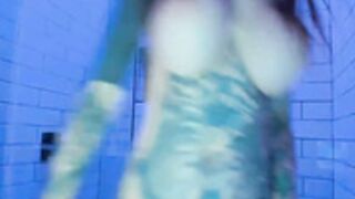 VerenaG Fap & Shower