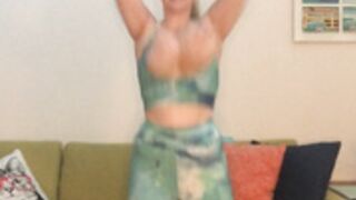 Codi Vore 4 Working Out