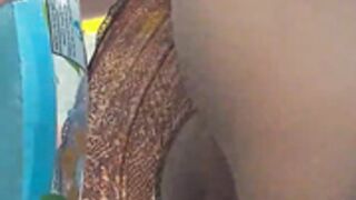 Por baixo da camisola