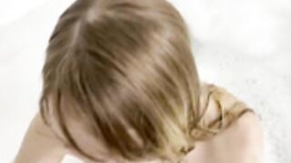 MaddieSprings BJ in bath