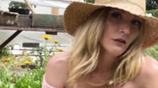 Mona Wales – your mom makes you cum in the garden