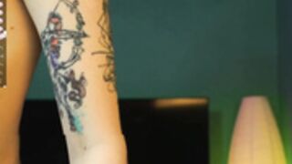 Huntertiana Emely 2022-07-09 Titshow