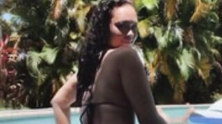 russialit booty flex