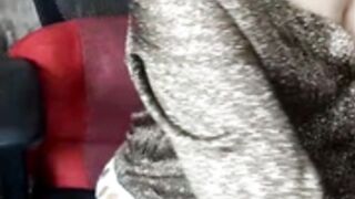 Chiku_Strip_Charming navel teasing and panty show
