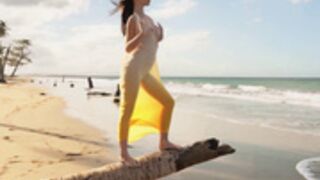 Irina Sivalnaya - ⭐ Superbe Beach Photoshoot ⭐