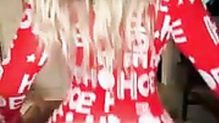 Blondeadobo Christmas sex