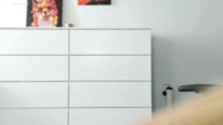 witch a cam model on chaturbate playing with her pussy