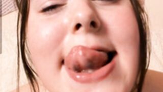 emilia_me dildo cum 20220429