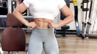 LUISA TEXIERA BICEPS 2