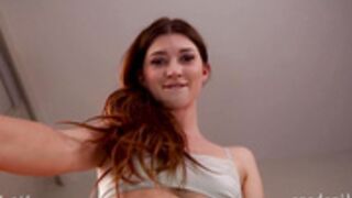 Eva de Vil- Shrinking Pill