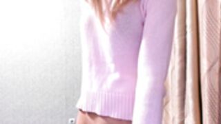 cutie cums on thigh