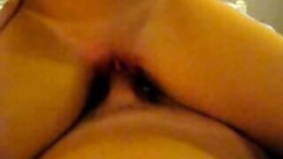 Svensk tjej får kuk