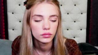isabelaprincess having anal dildo play