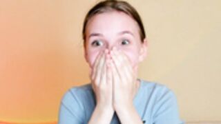 Shy Newgirl helenchristensen / Betyhens